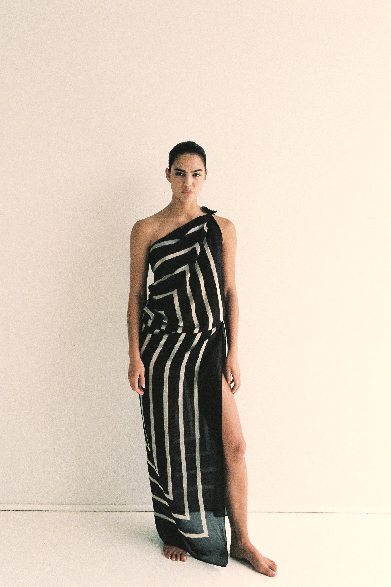 Krys Sarong - Umber & Cream