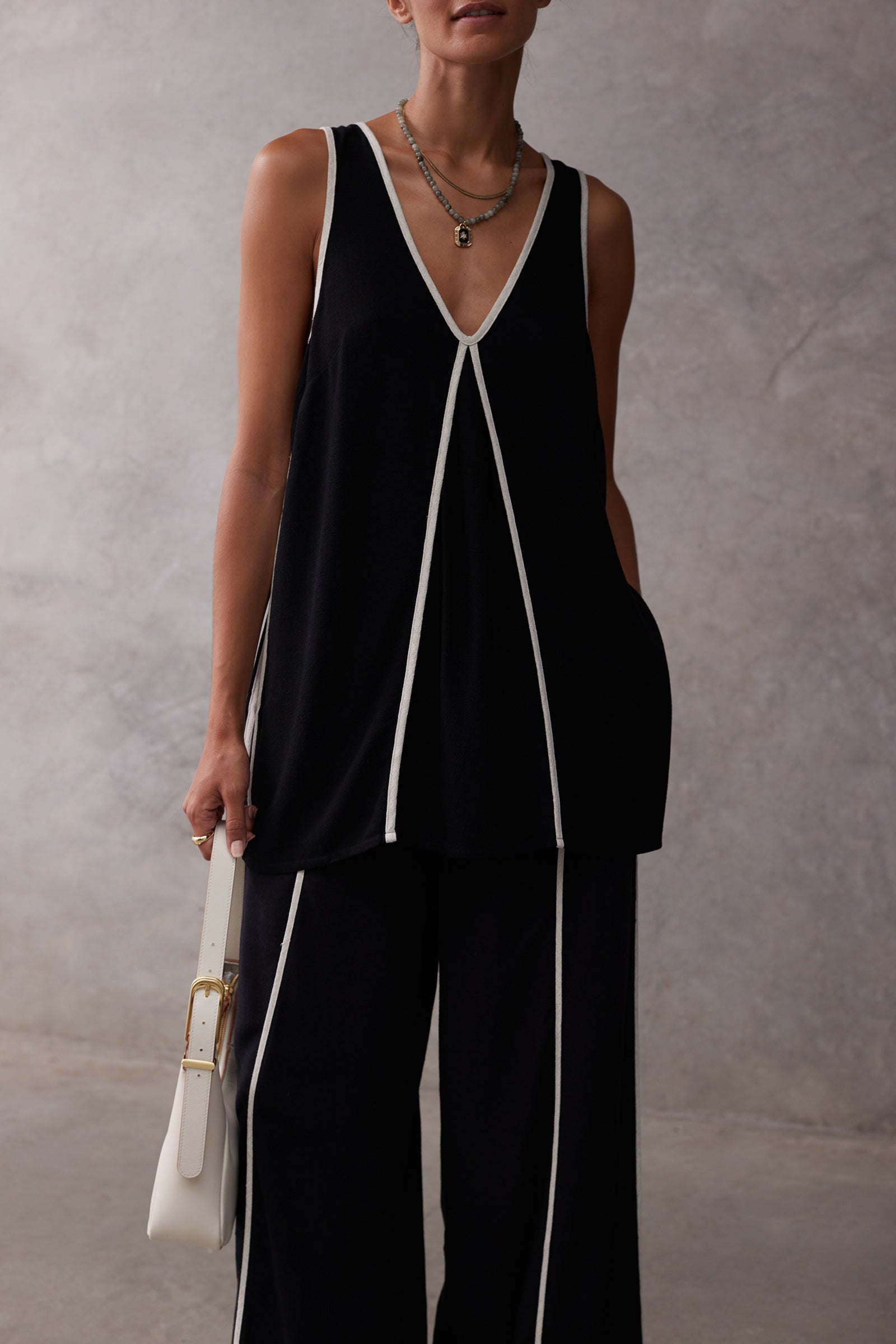 THE ESILA TOP | Noir & Almond - FINAL SALE