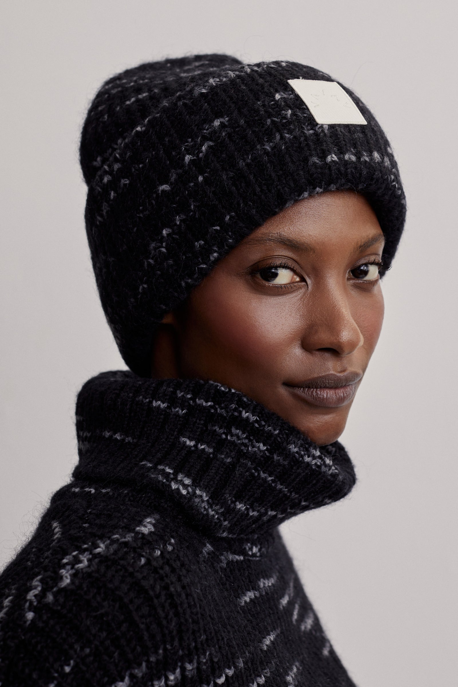 Dale Beanie | Black/ Cloud Dancer