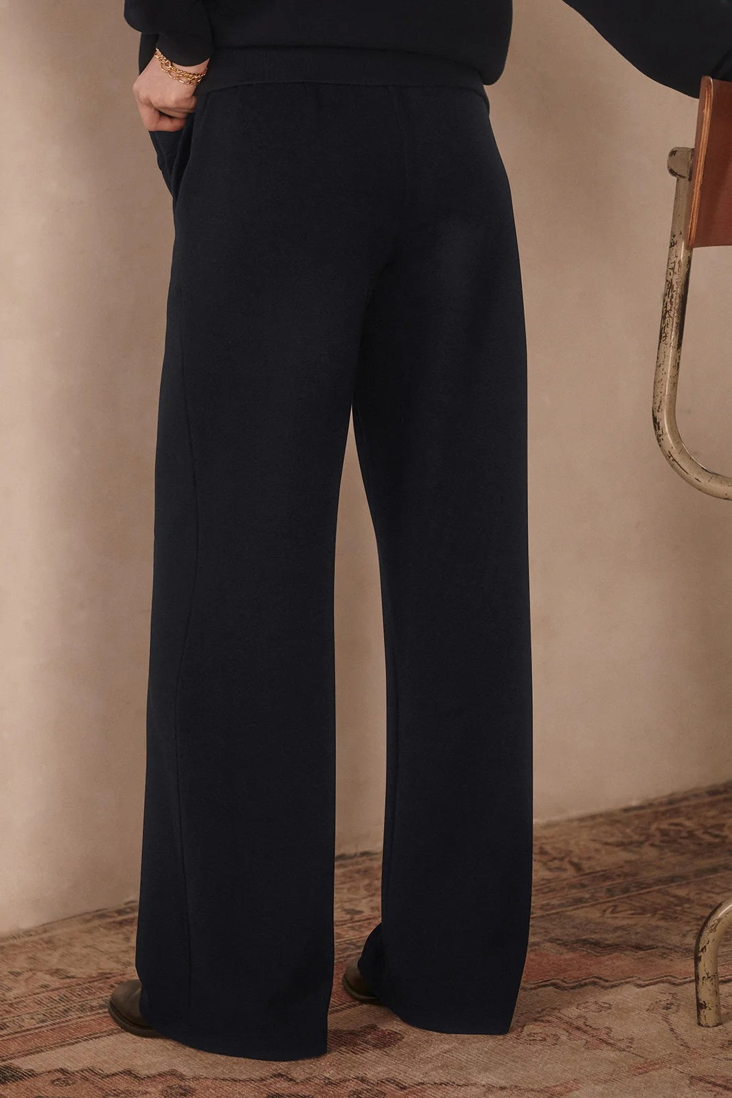 The Extra Wide Leg Pant 29.5&quot; | Navy