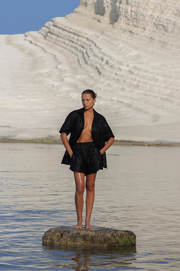 DARCY SHIRT FIN BLACK BRODERIE | FINAL SALE