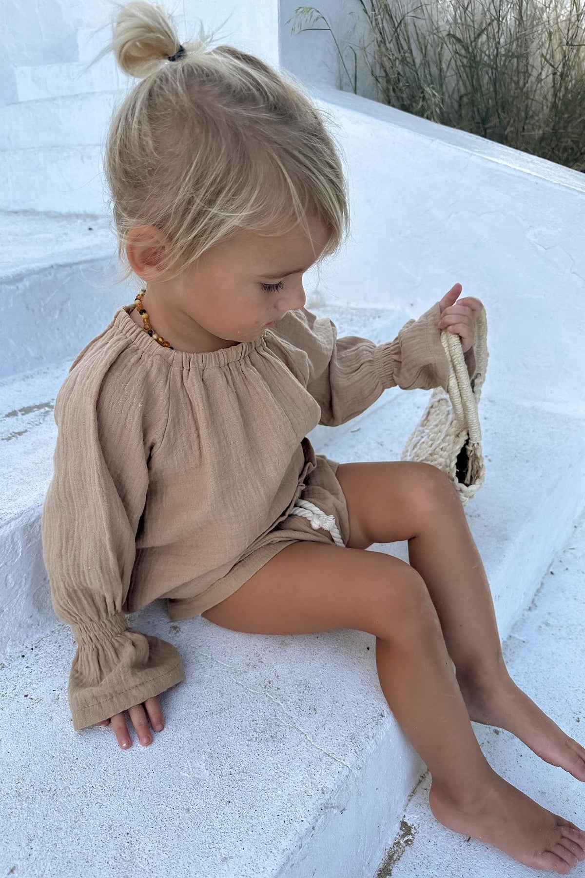 MUSLIN SET WITH RUFFLE CUFFS | CAPPUCCINO