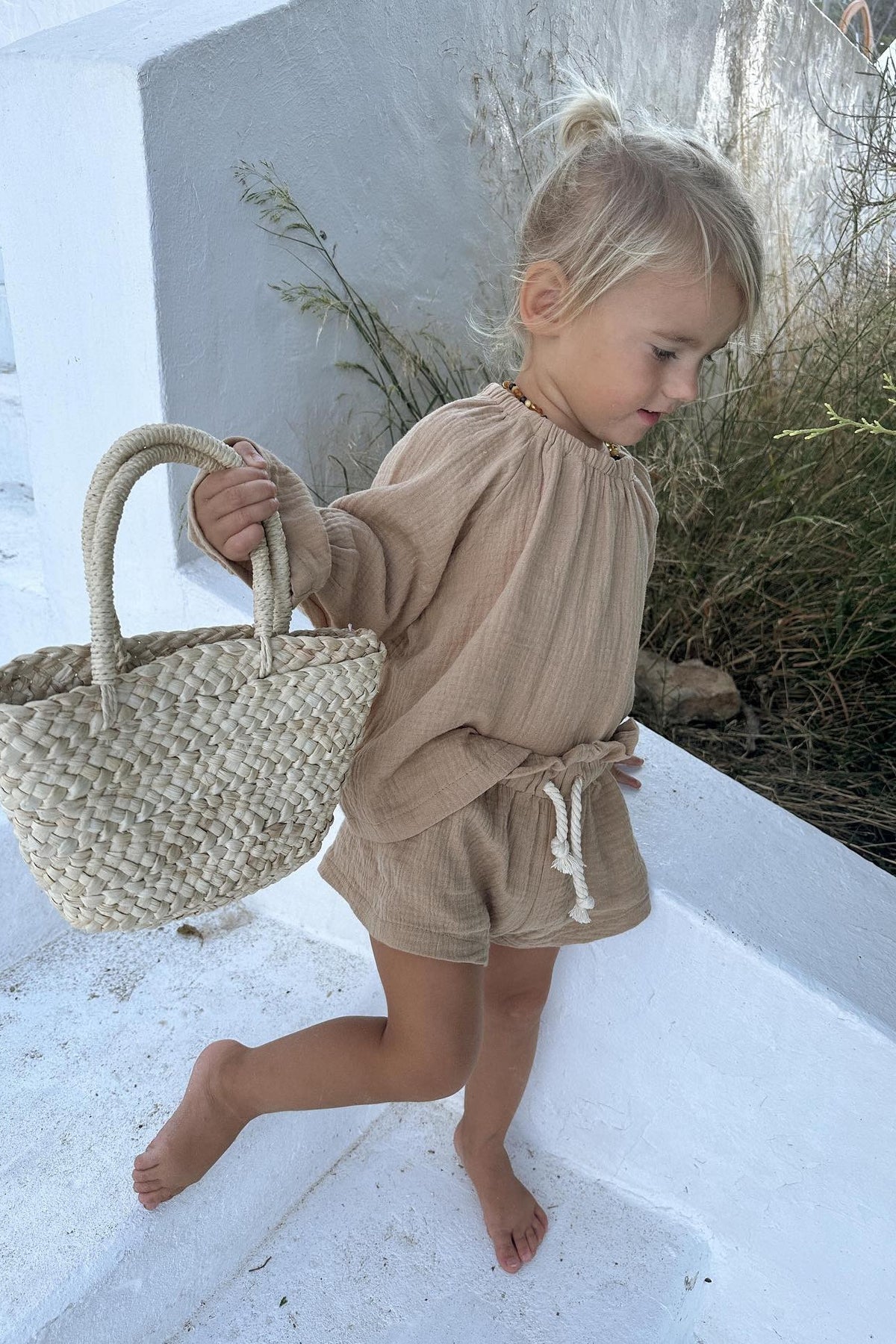 MUSLIN SET WITH RUFFLE CUFFS | CAPPUCCINO