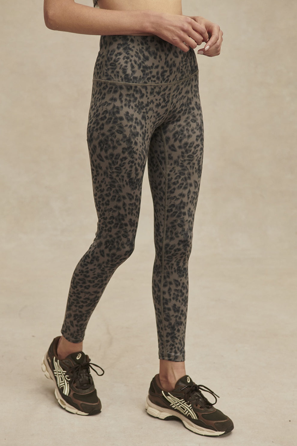 FreeSoft™ High-Rise Legging 28&quot; | Brown Contrast Cheetah