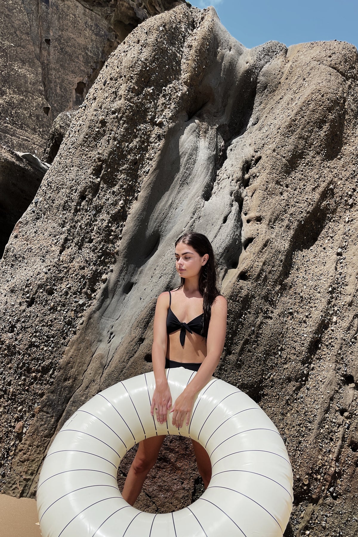 Iris Celine Ring Float