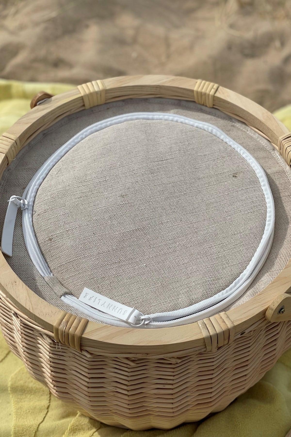 Round Picnic Cooler Basket